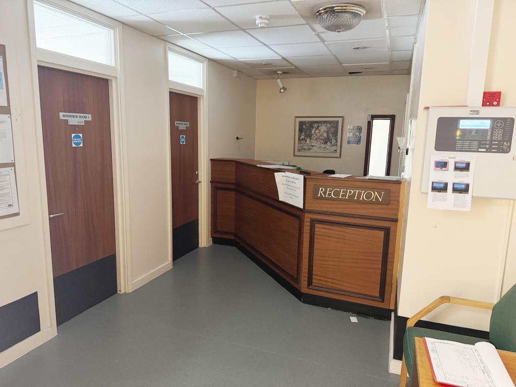 Lot: 64 - SUBSTANTIAL PREMISES WITH CAR PARK AND POTENTIAL ON ONE ACRE PLOT - Ground floor reception